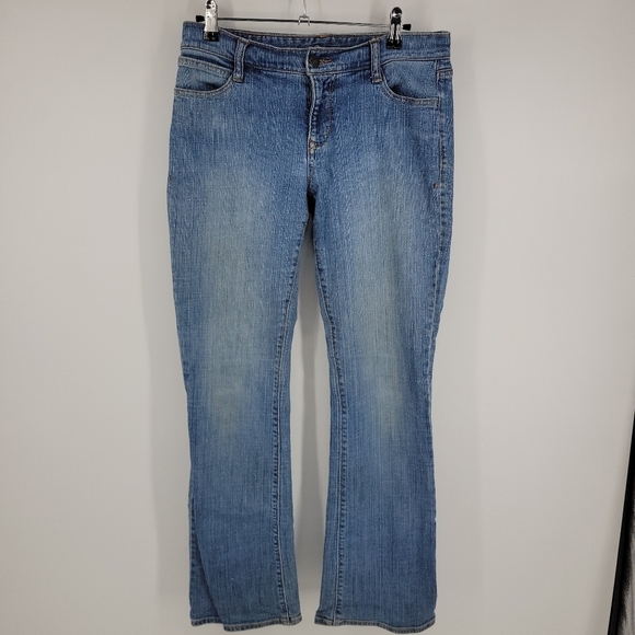 Old Navy Womens The Dreamer Distressed Warn Jeans Size 6 🖤 - Picture 2 of 14